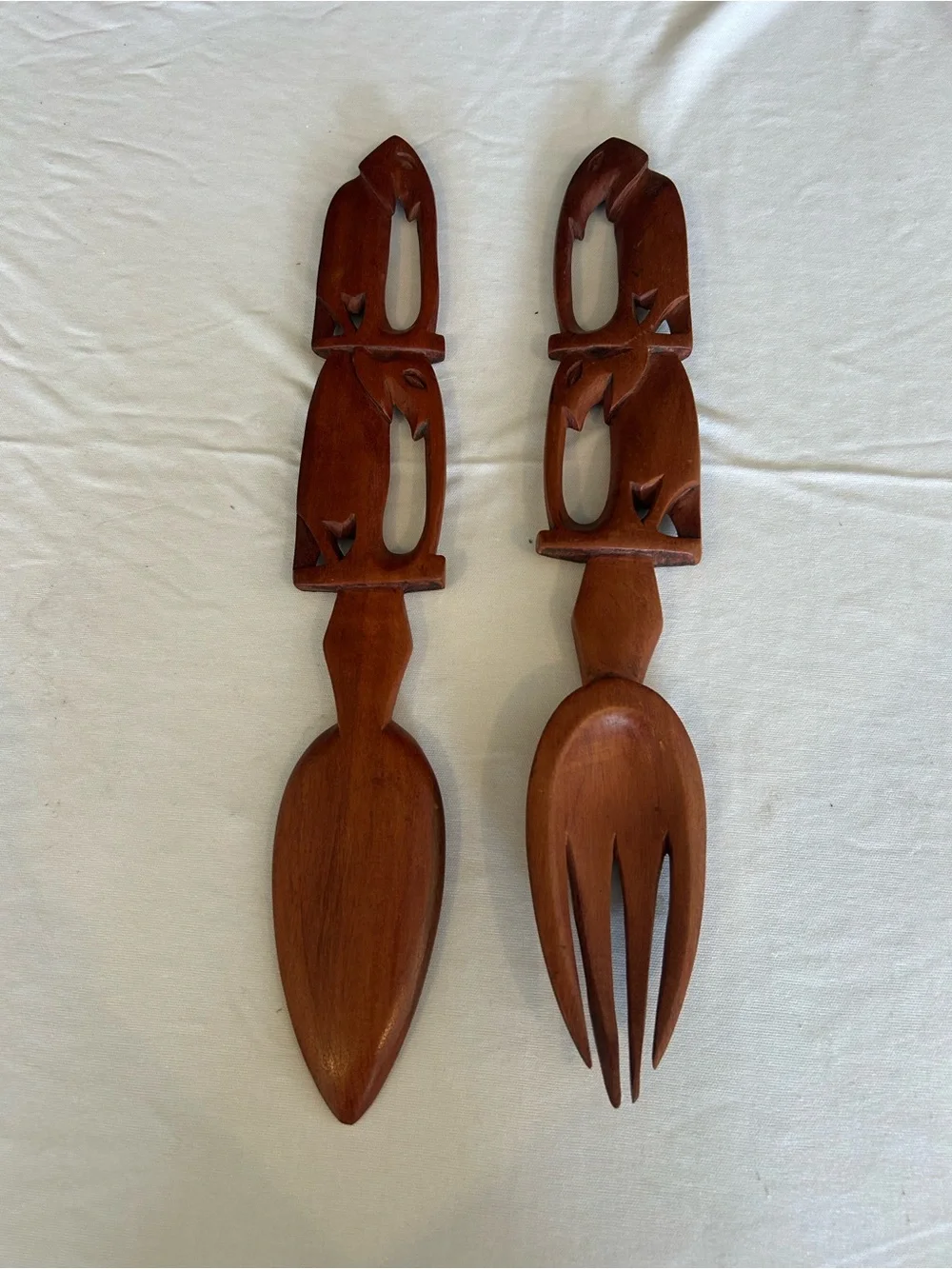 Hand-Carved Brown Wooden Salad Serving Set - Decorative Fork & Spoon